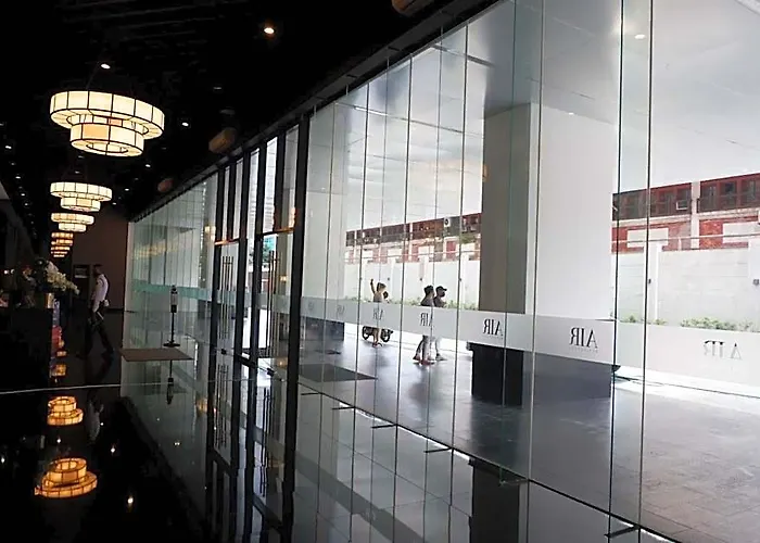 Отель Homey 1 Bedroom Unit At Air Residences