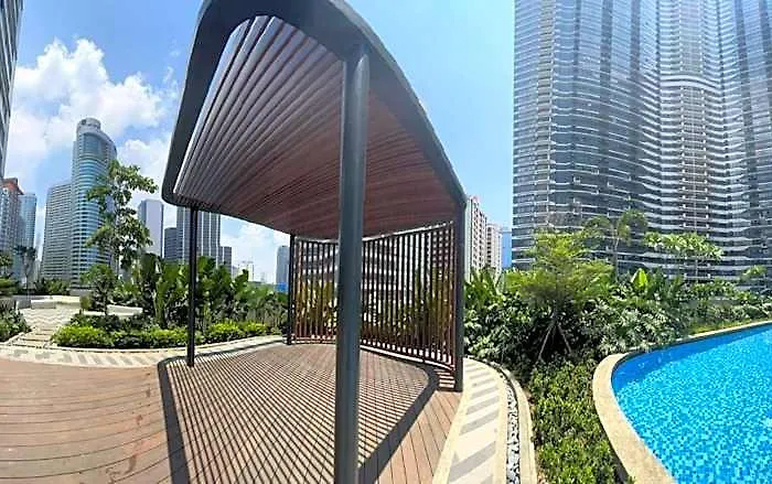 Homey 1 Bedroom Unit At Air Residences 4*