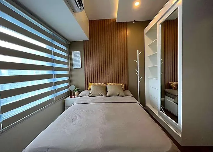 Отель Homey 1 Bedroom Unit At Air Residences 4*