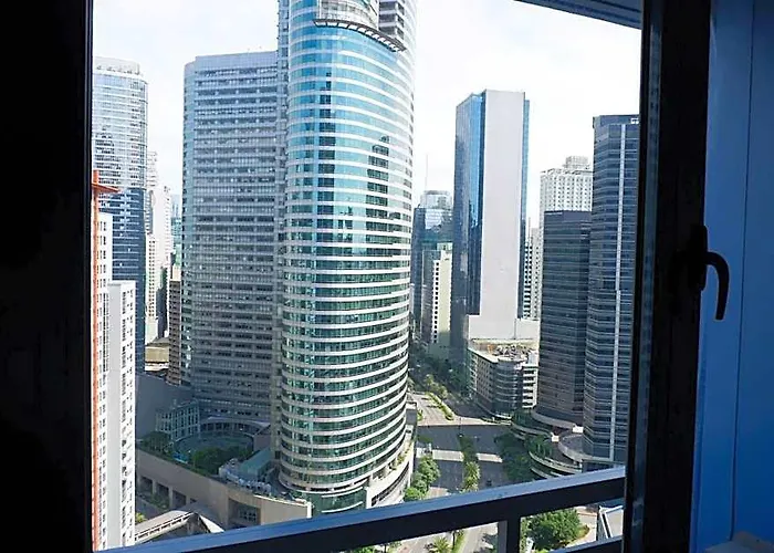 Отель Homey 1 Bedroom Unit At Air Residences 4*